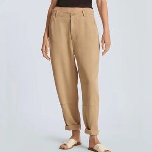 Everlane Buffersoft Parchment Carmel Relaxed Chino Pant